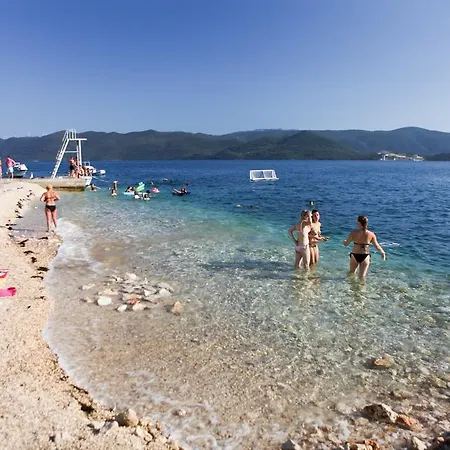 Gabrijela - Komarna *