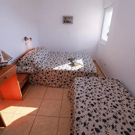 Gabrijela - Komarna Apartamento Klek