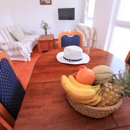 Gabrijela - Komarna * Klek