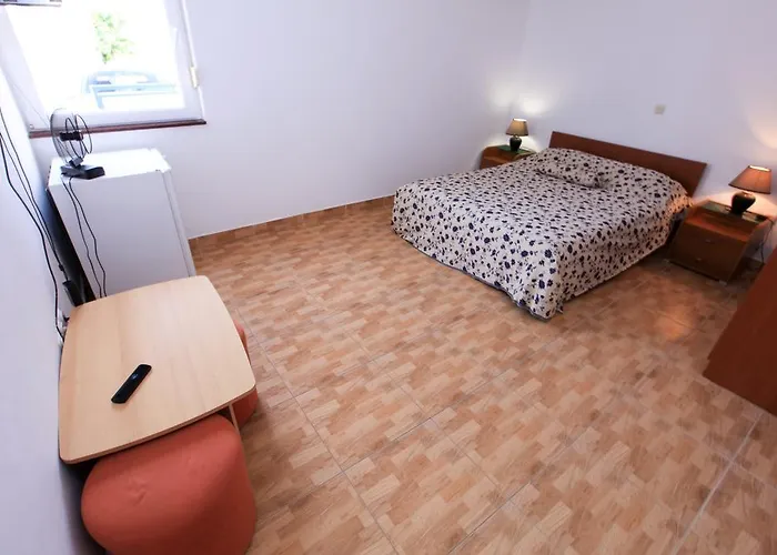Gabrijela - Komarna Appartement Klek