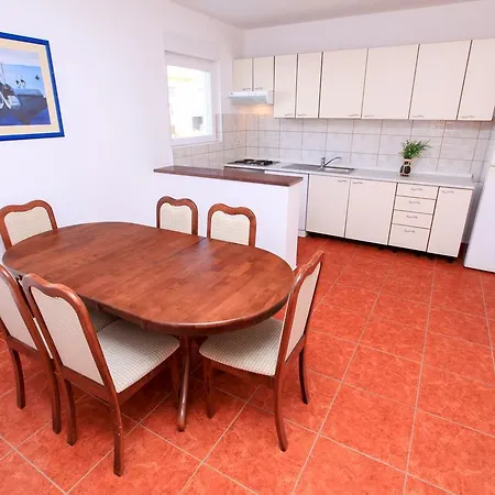Appartement Gabrijela - Komarna Klek